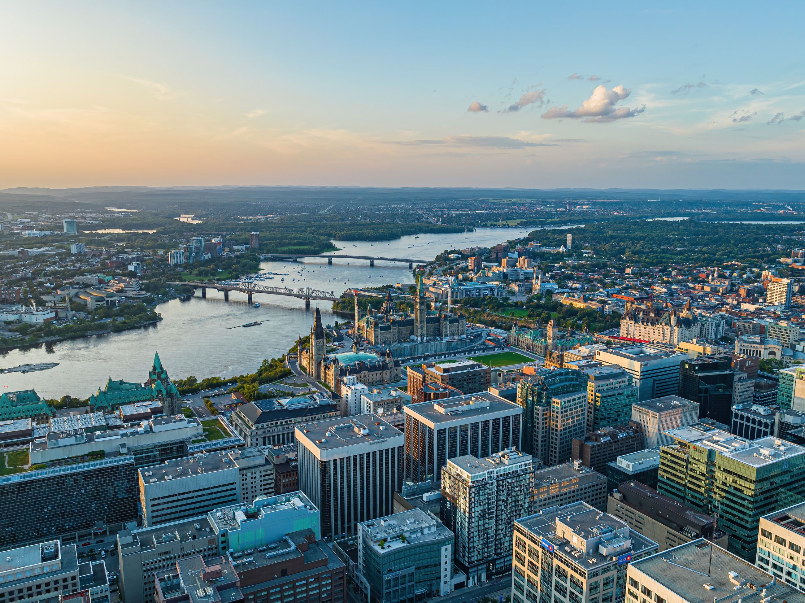 The Docks at Mooney's Bay